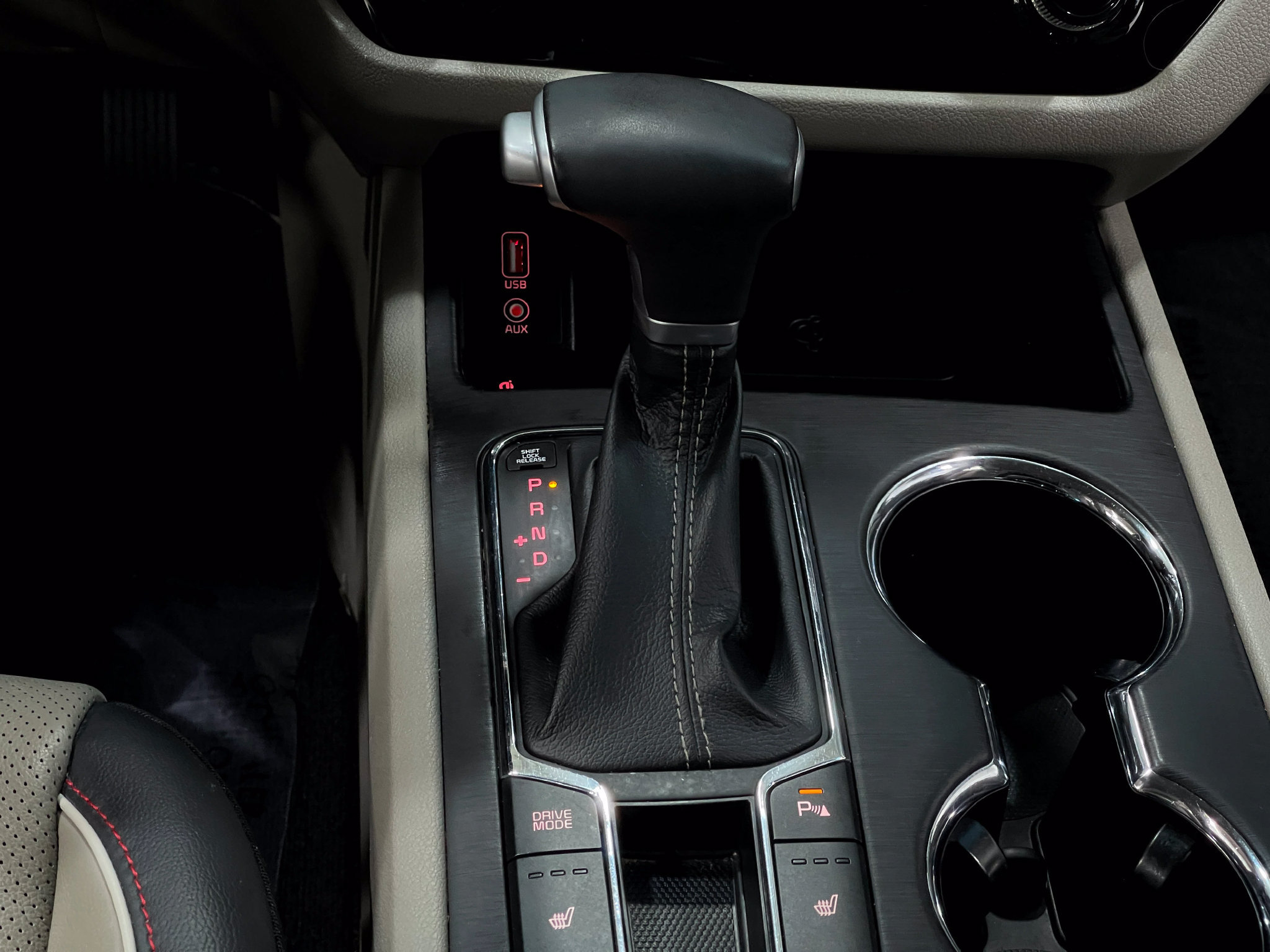 Used 2020 Kia Sedona EX FWD image 27