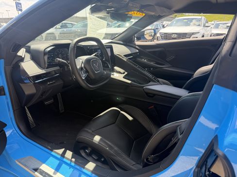 Used 2024 Chevrolet Corvette Stingray Preferred Conv w/ Z51 Performance Package RWD image 23