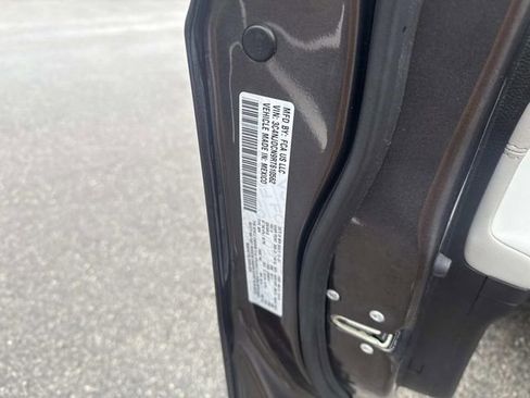 Used 2024 Jeep Compass Limited image 23