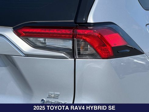Used 2025 Toyota RAV4 SE w/ Weather & Moonroof Package AWD/4WD image 28