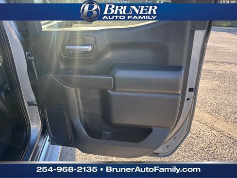 Used 2020 Chevrolet Silverado 1500 Custom w/ Custom Max Trailering Package image 17