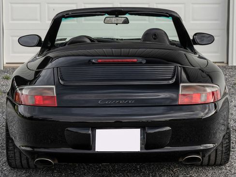Used 2003 Porsche 911 Carrera 4 AWD/4WD image 7
