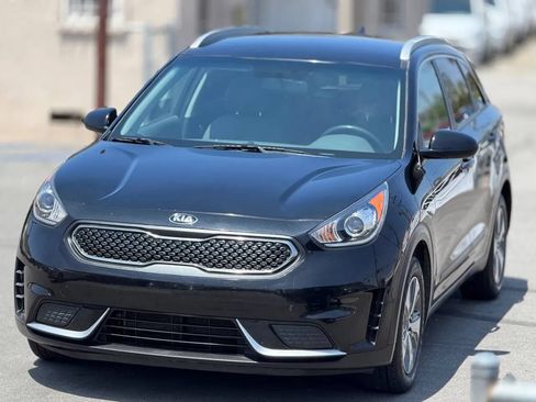 Used 2019 Kia Niro LX FWD image 5