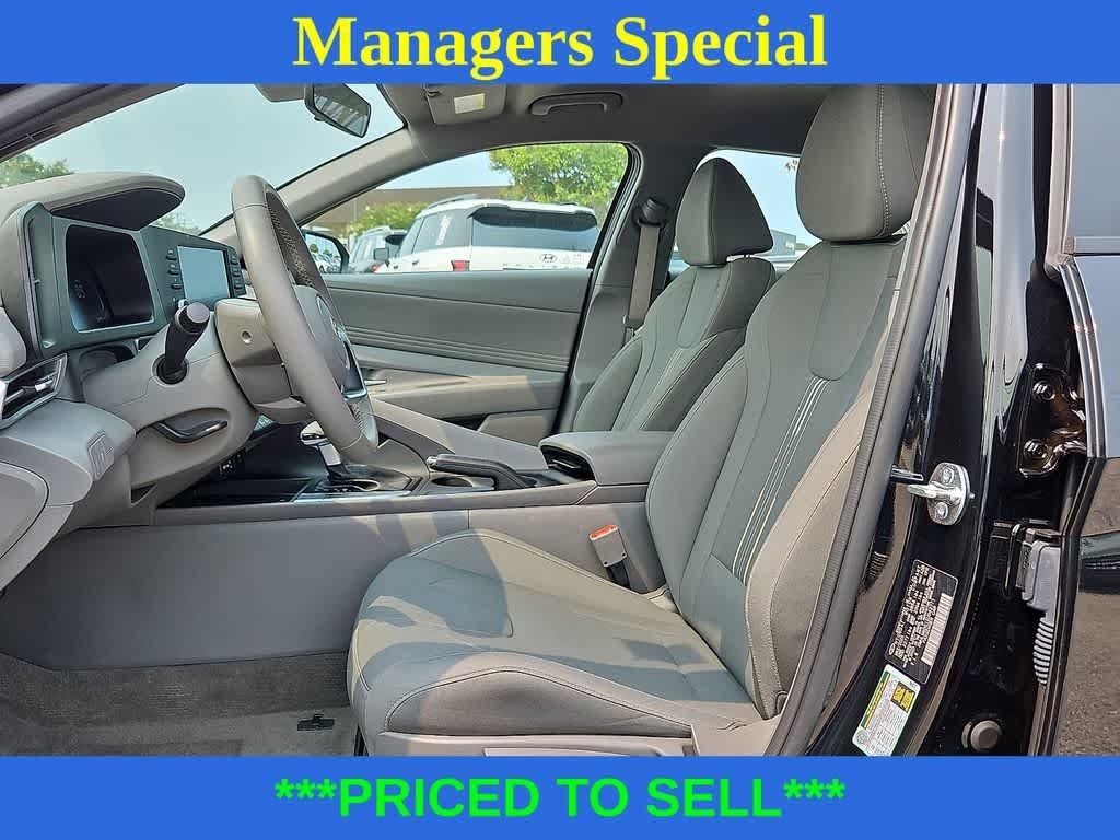 Certified 2025 Hyundai Elantra Sport w/ Cargo Package FWD image 12