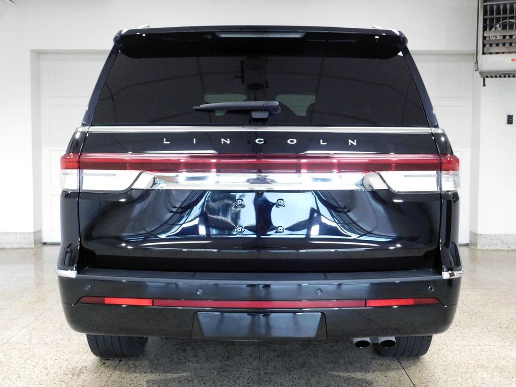 Used 2024 Lincoln Navigator Reserve w/ Equipment Group 201A AWD/4WD image 7