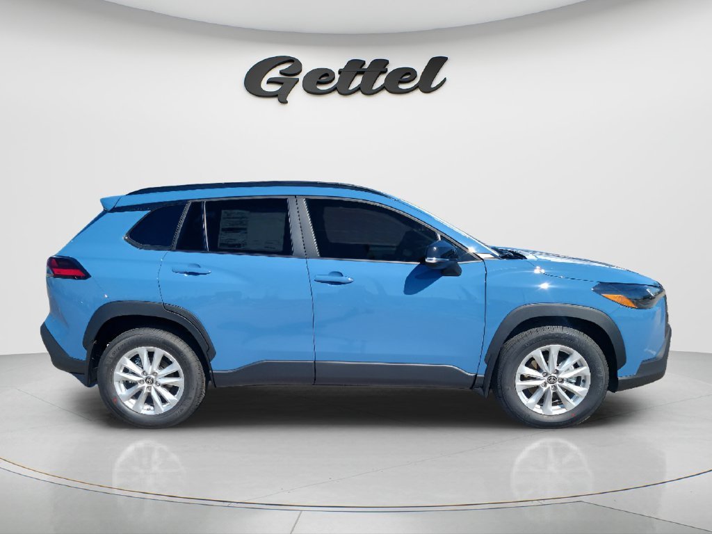 New 2026 Toyota Corolla Cross LE FWD image 4