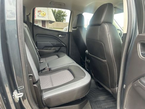 Used 2017 Chevrolet Colorado Z71 AWD/4WD image 45