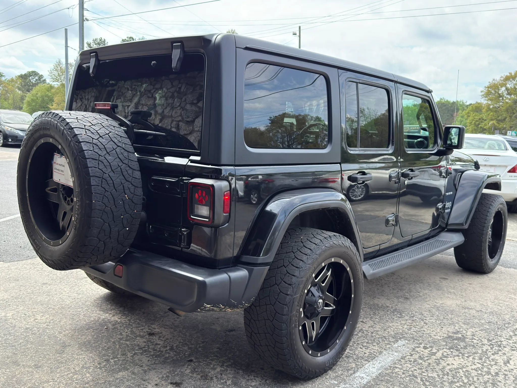 Used 2020 Jeep Wrangler Unlimited Sahara AWD/4WD image 6