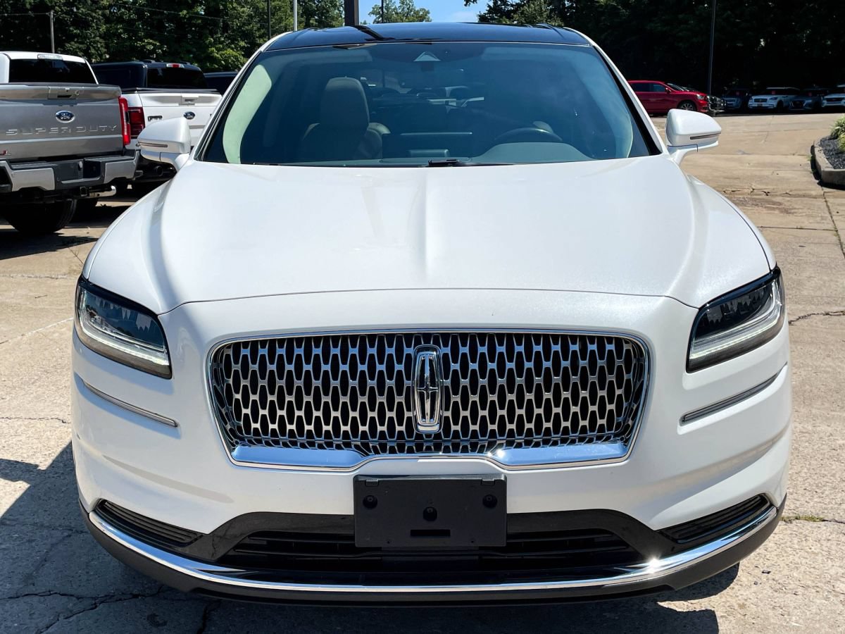 Used 2021 Lincoln Nautilus Reserve AWD/4WD image 7