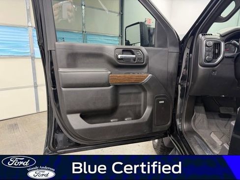 Used 2022 Chevrolet Silverado 2500 High Country w/ Z71 Off-Road Package image 26