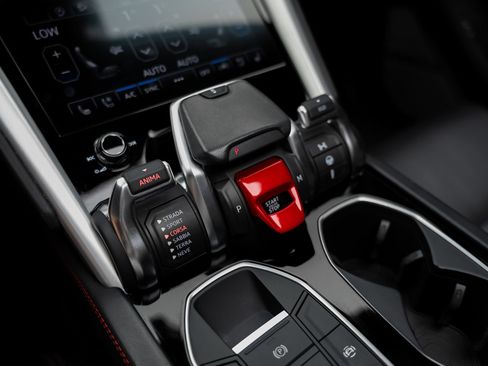 Used 2019 Lamborghini Urus AWD/4WD image 51