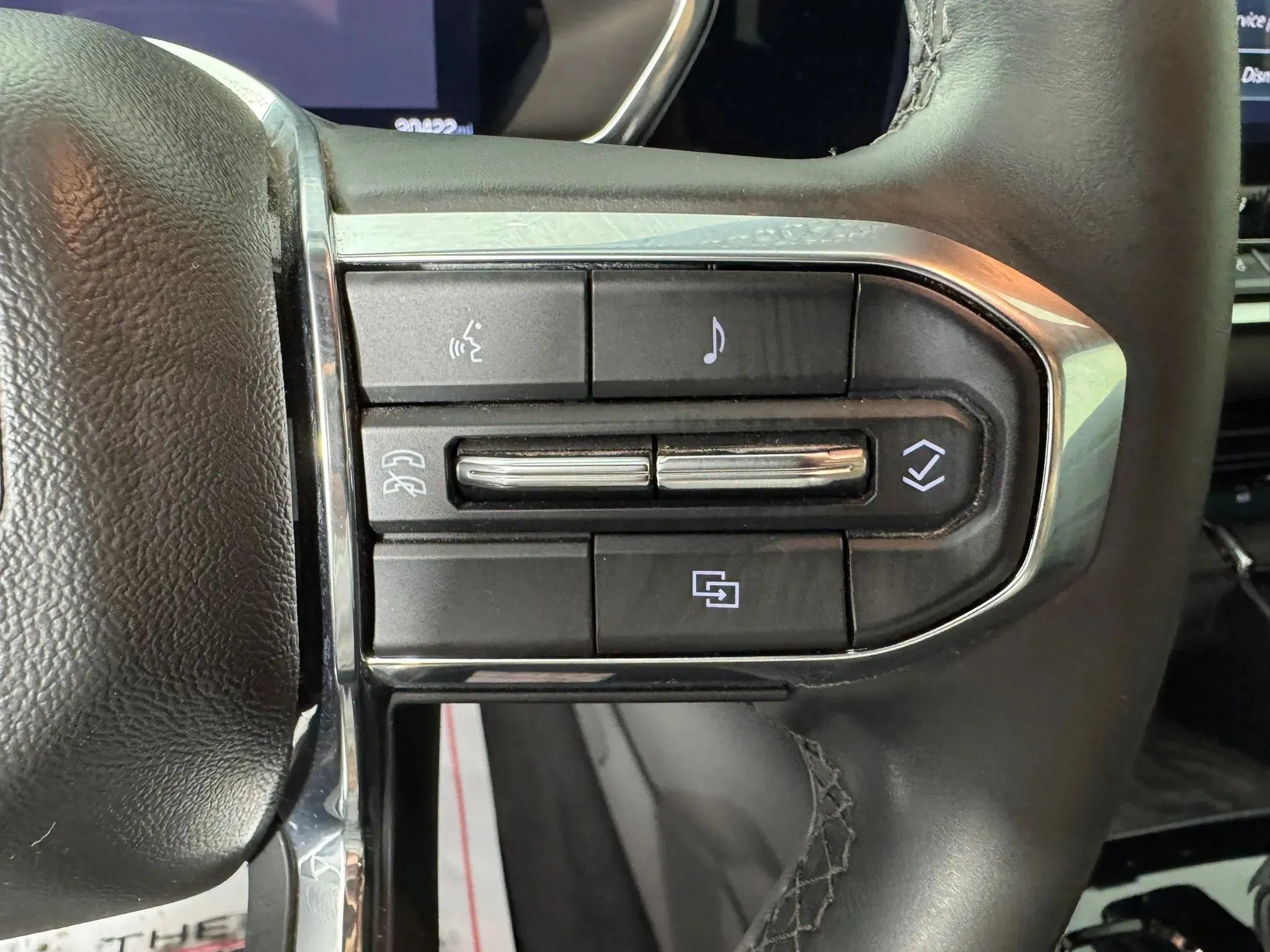 Used 2024 GMC Canyon Elevation w/ Convenience Package AWD/4WD image 14