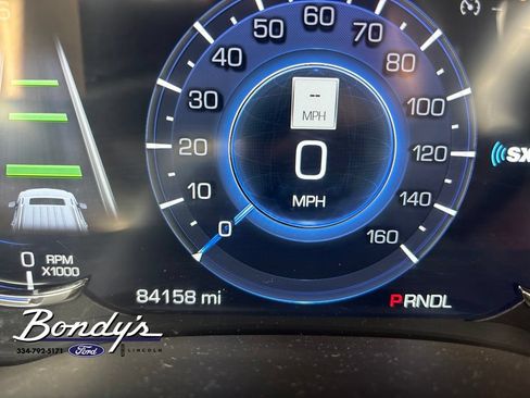 Used 2018 Cadillac Escalade Luxury RWD image 7