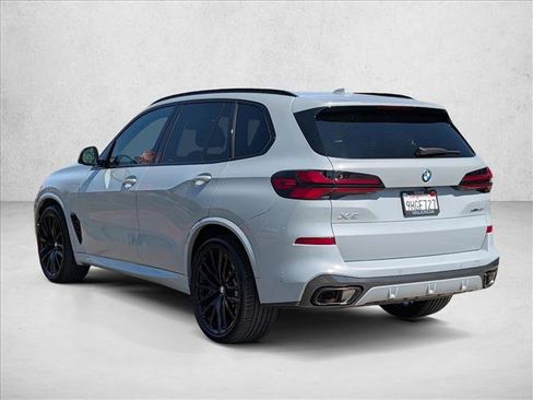 Certified 2024 BMW X5 xDrive40i w/ M Sport Package AWD/4WD image 8