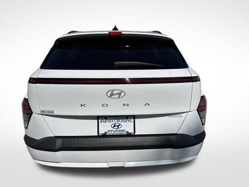 Used 2024 Hyundai Kona SEL FWD image 4