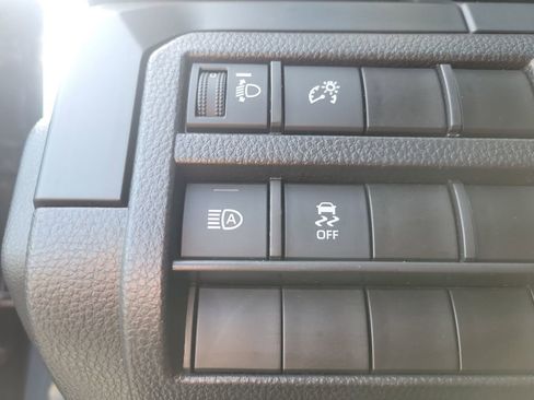 Used 2024 Toyota Tacoma SR image 29