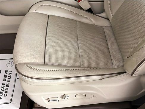 Used 2022 GMC Yukon XL Denali image 19