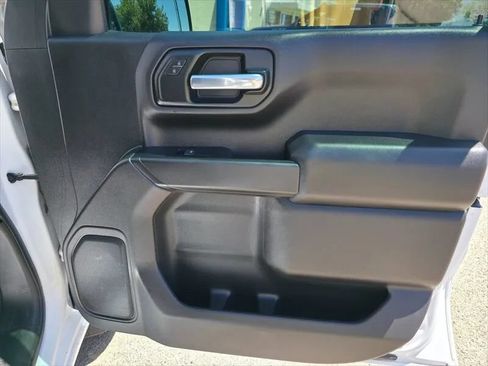 Used 2023 Chevrolet Silverado 1500 Custom Trail Boss AWD/4WD image 21