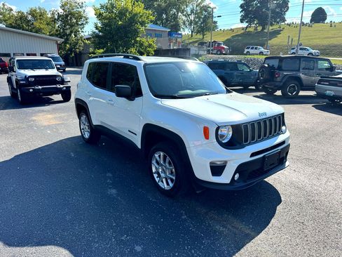 Used 2022 Jeep Renegade Latitude image 7