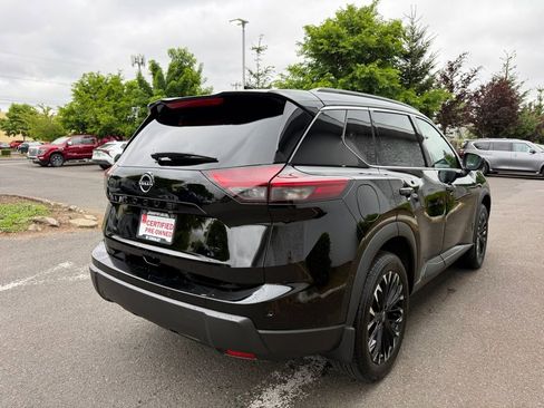 Certified 2026 Nissan Rogue SV AWD/4WD image 6