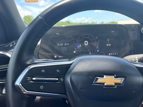 Used 2026 Chevrolet Equinox LT FWD image 10