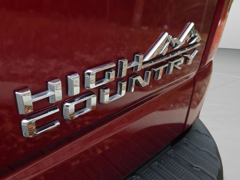 Used 2023 Chevrolet Silverado 1500 High Country w/ Z71 Off-Road Package image 35