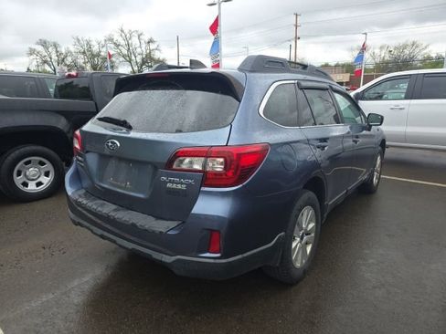 Used 2017 Subaru Outback 2.5i Premium AWD/4WD image 6