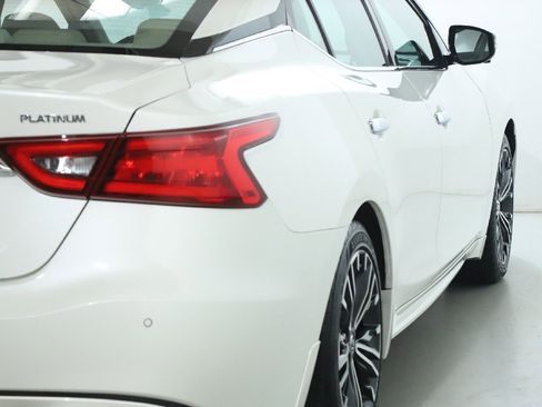 Used 2017 Nissan Maxima Platinum image 46