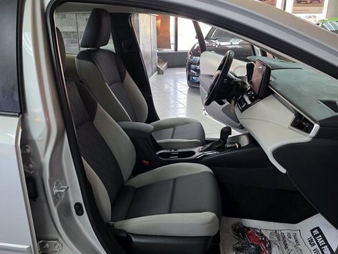 Used 2023 Toyota Corolla LE image 25