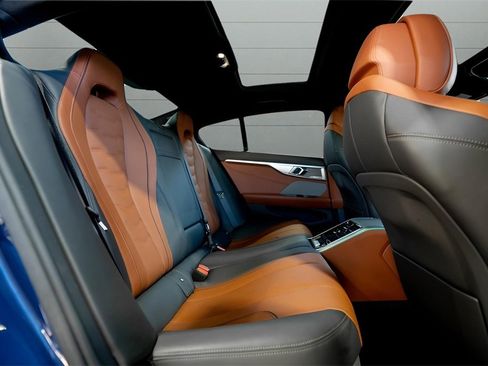 Used 2023 BMW ALPINA B8 xDrive Gran Coupe image 37