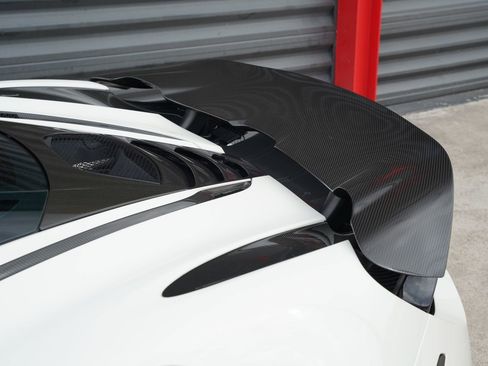 Used 2018 McLaren 720S Performance RWD image 8