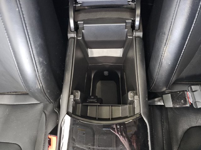 Used 2018 Ford Edge Titanium w/ Equipment Group 301A AWD/4WD image 25