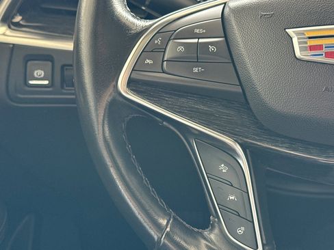 Used 2023 Cadillac XT5 Premium Luxury image 32