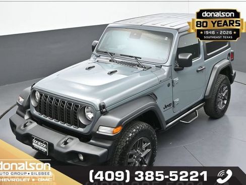 Used 2025 Jeep Wrangler Sport AWD/4WD image 18