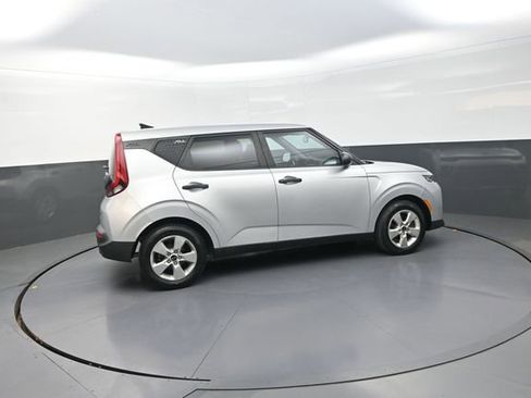 Used 2021 Kia Soul LX image 22