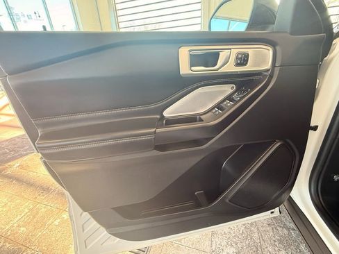 Used 2020 Ford Explorer ST w/ Premium Technology Package image 44