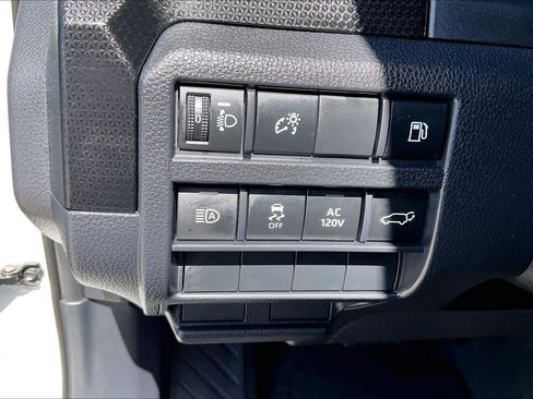 Used 2025 Toyota 4Runner Limited AWD/4WD image 15
