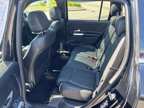 Used 2022 Mercedes-Benz GLB 250 4MATIC image 13