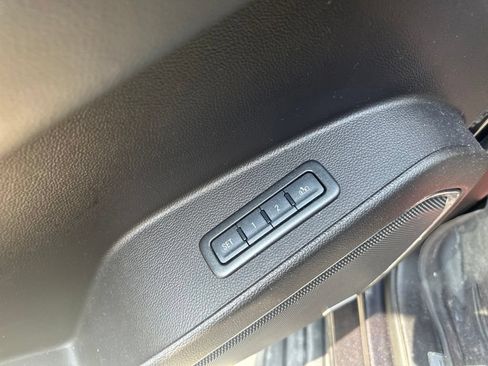 Used 2016 Chevrolet Tahoe LT RWD image 17