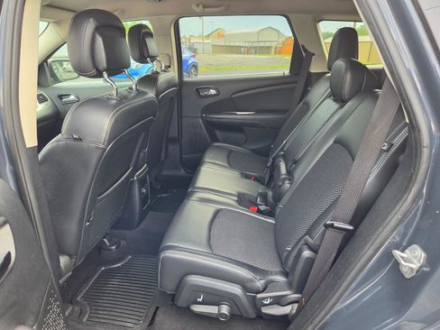Used 2017 Dodge Journey Crossroad FWD image 11