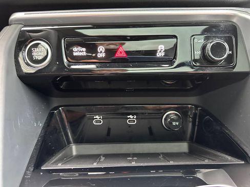 Certified 2025 Audi Q5 Premium Plus w/ Premium Plus AWD/4WD image 20