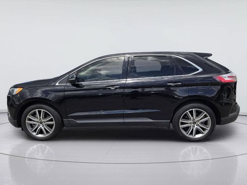 Used 2023 Ford Edge Titanium w/ Class II Trailer Tow Package AWD/4WD image 3