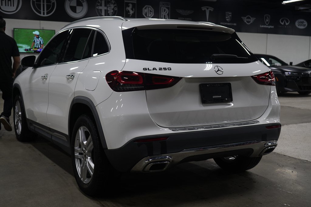 Used 2022 Mercedes-Benz GLA 250 w/ Premium Package Lite image 3