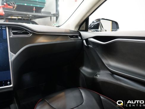 Used 2013 Tesla Model S Performance RWD image 18