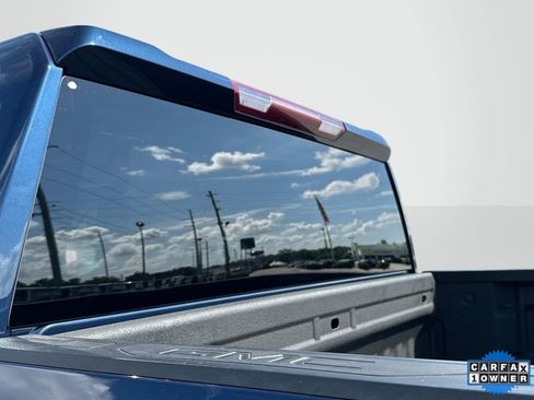 Certified 2022 GMC Sierra 1500 SLT w/ SLT Convenience Package image 10