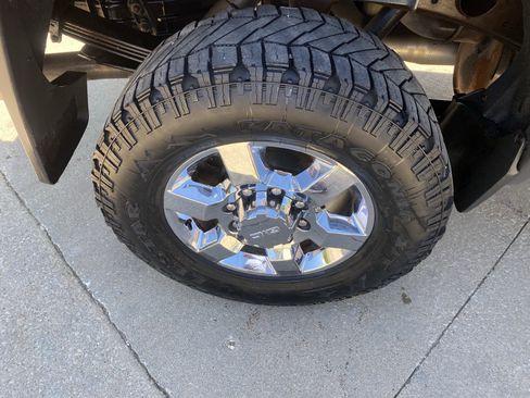 Used 2015 GMC Sierra 2500 SLE w/ SLE Preferred Package AWD/4WD image 14