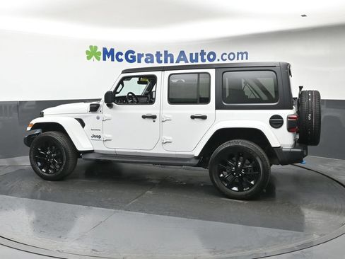 Used 2023 Jeep Wrangler Unlimited Sahara w/ Cold Weather Group AWD/4WD image 22