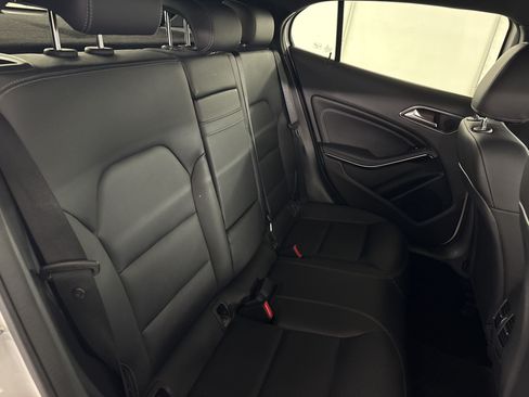 Certified 2019 Mercedes-Benz GLA 250 image 31