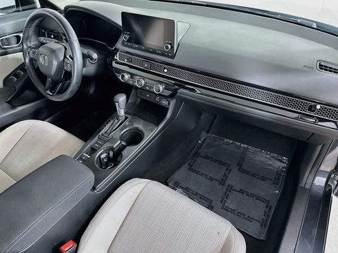Used 2024 Honda Civic EX image 32