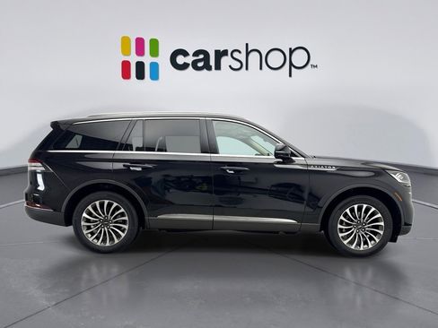Used 2024 Lincoln Aviator AWD w/ Premium Package image 6